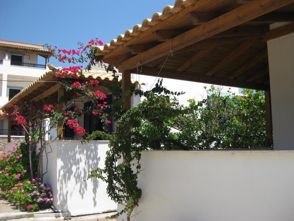 Hotel Maravelias House Arcangelo Esterno foto